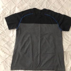 Lululemon Metal Vent T